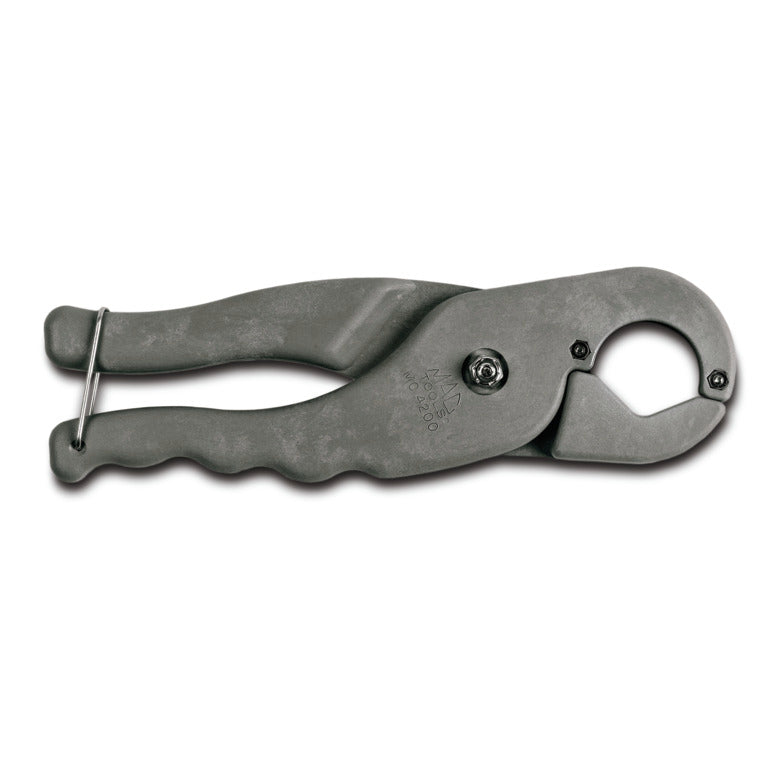 Multi-Cutter with Reversible Blade